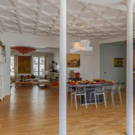 Apartment Opera Prestige *