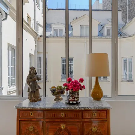 Opera Prestige Apartment