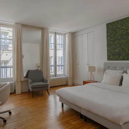 Opera Prestige Apartment *
